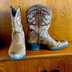 Ariat size 2 girls boots
